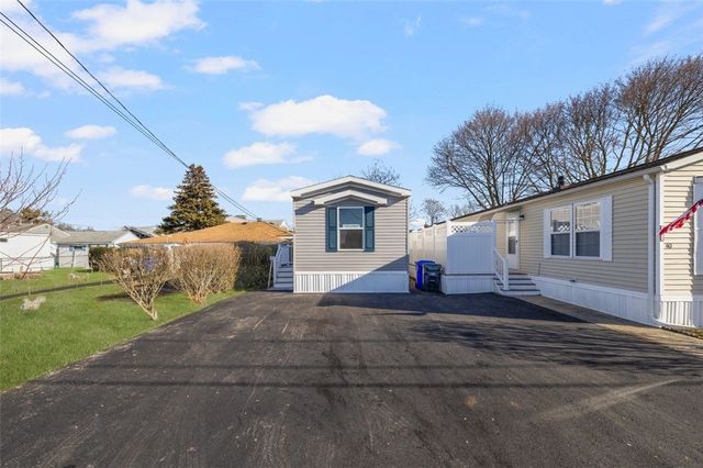 38 Lowell Avenue, Pawtucket, RI 02861