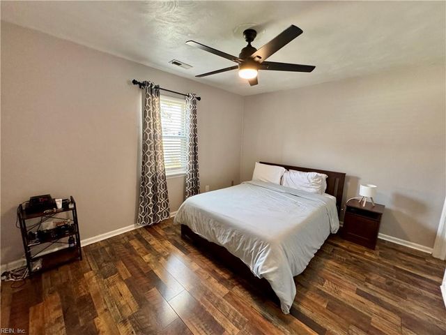 1901 Blue Knob RD, Virginia Beach, VA 23464