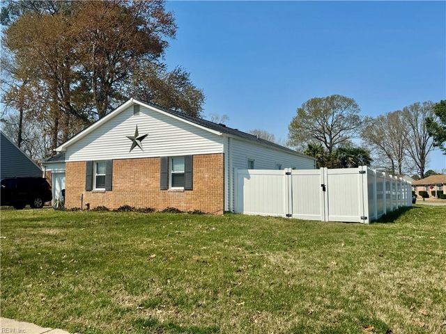 1901 Blue Knob RD, Virginia Beach, VA 23464