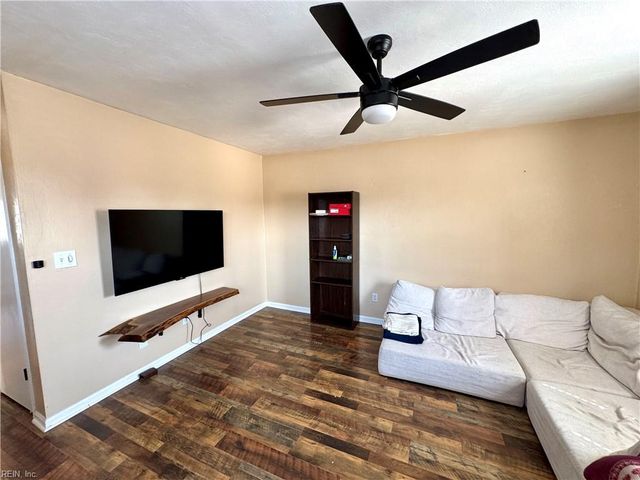 1901 Blue Knob RD, Virginia Beach, VA 23464