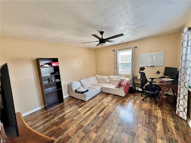 1901 Blue Knob RD, Virginia Beach, VA 23464