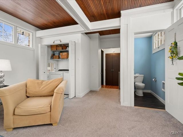 6 Ironwood Road, New Hartford, NY 13413