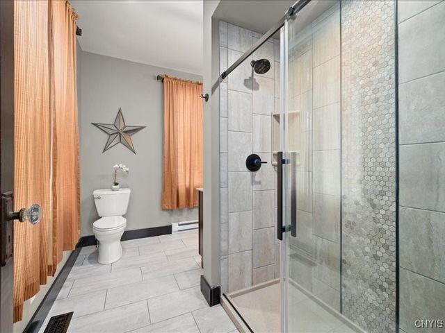 6 Ironwood Road, New Hartford, NY 13413