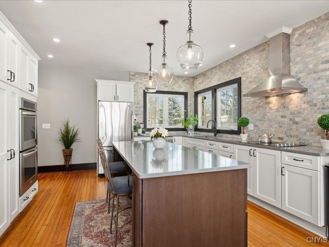 6 Ironwood Road, New Hartford, NY 13413