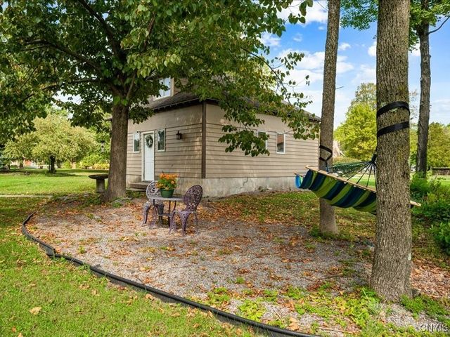 6 Ironwood Road, New Hartford, NY 13413