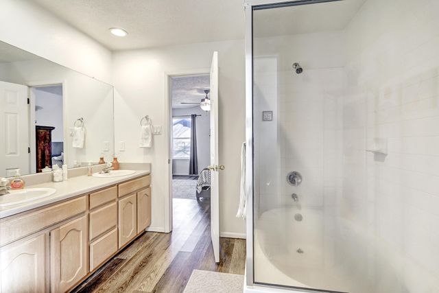 9964 Cardinal Street NW, Albuquerque, NM 87114