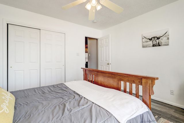 9964 Cardinal Street NW, Albuquerque, NM 87114