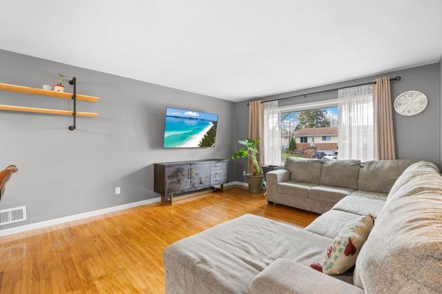 1538 Birmingham Street, Saint Paul, MN 55106