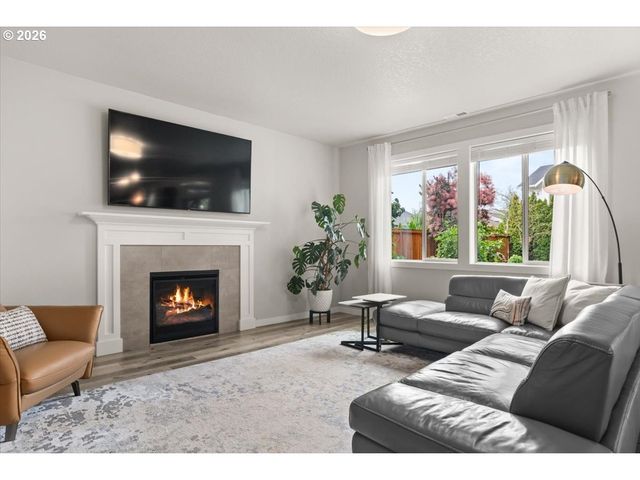 1711 N SWEETGUM St, Canby, OR 97013