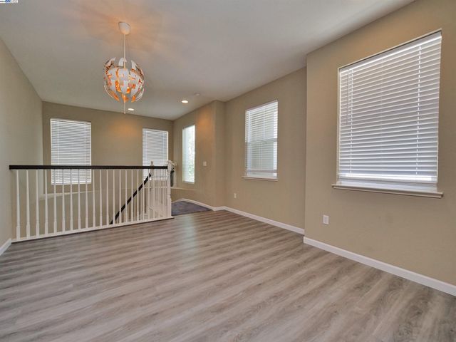 2419 Sienna Dr, Pittsburg, CA 94565