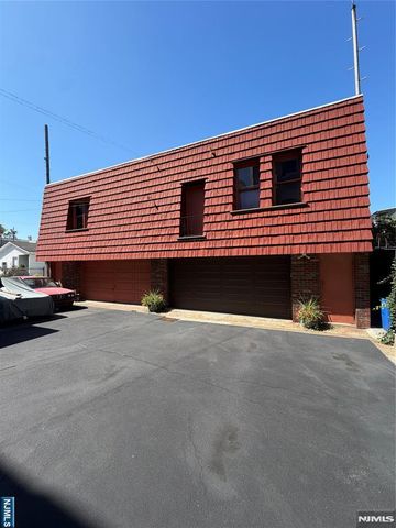 76 Ann Street, Newark, NJ 07105