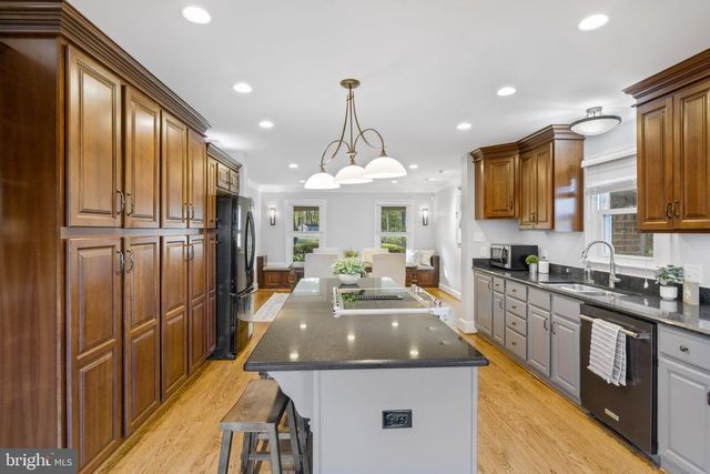 12717 MELVILLE LANE, Fairfax, VA 22033