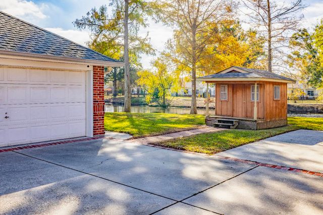 1710 Joshua Dr, Houma, LA 70360