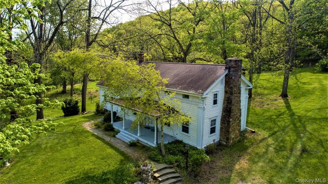 303 Hicks Hill Road, Stanfordville, NY 12582