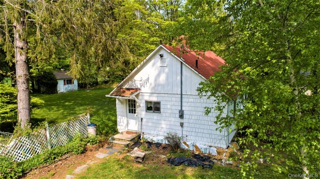 303 Hicks Hill Road, Stanfordville, NY 12582