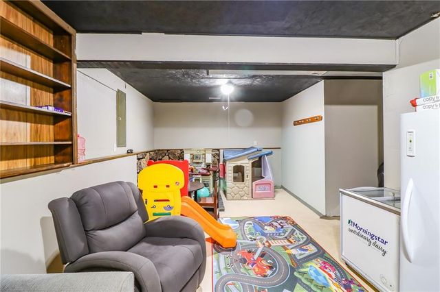 3465 McVey Road, Sedalia, MO 65301