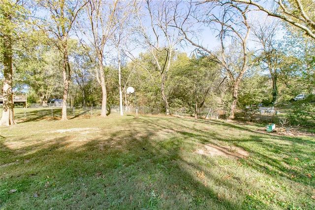 3465 McVey Road, Sedalia, MO 65301