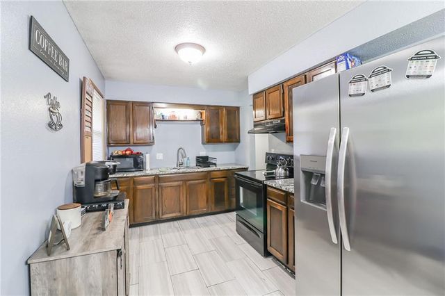 3465 McVey Road, Sedalia, MO 65301