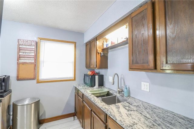 3465 McVey Road, Sedalia, MO 65301