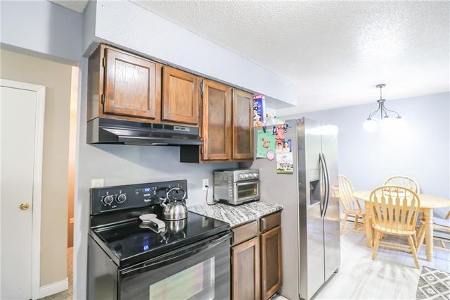 3465 McVey Road, Sedalia, MO 65301