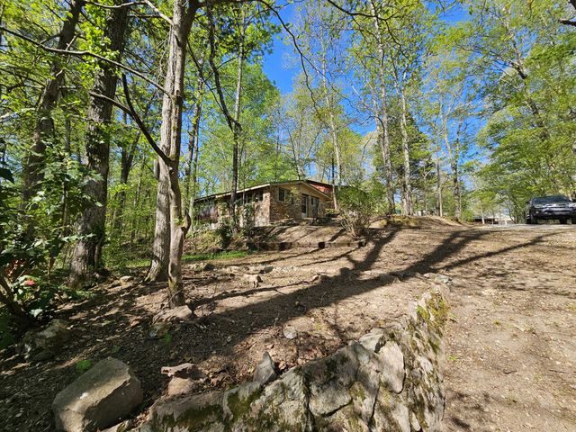 50 Deaton Ln, Parsons, TN 38363