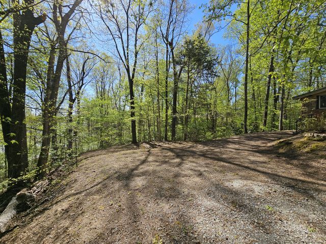 50 Deaton Ln, Parsons, TN 38363