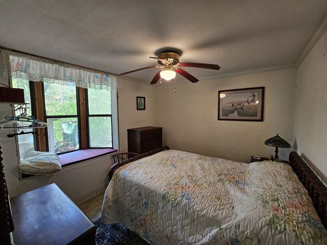 50 Deaton Ln, Parsons, TN 38363