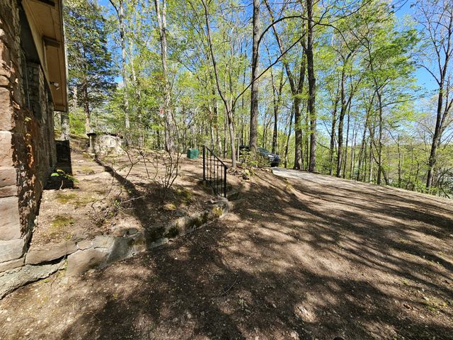 50 Deaton Ln, Parsons, TN 38363