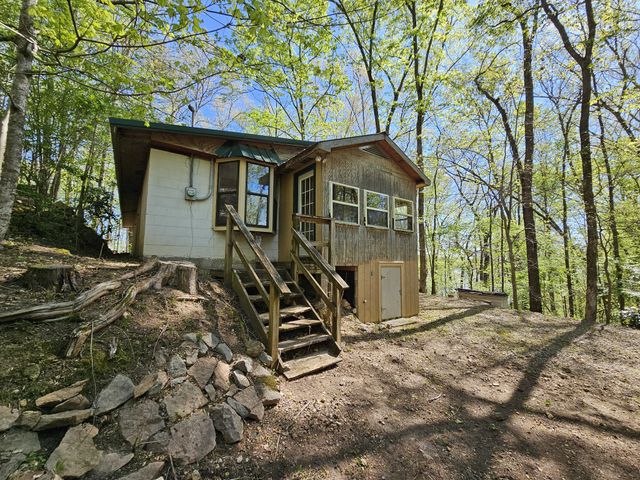 50 Deaton Ln, Parsons, TN 38363