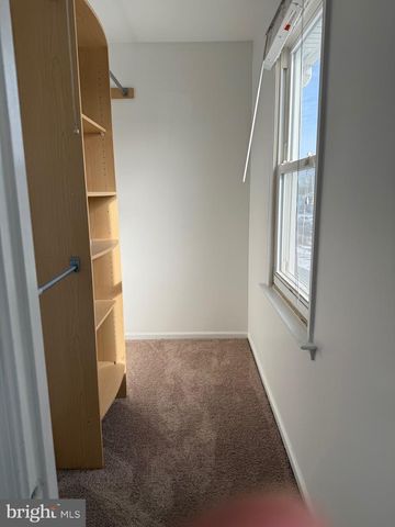 447 WINDSOR DR, Harleysville, PA 19438