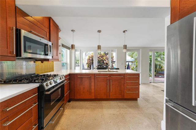 905 Mandarin Isle, Fort Lauderdale, FL 33315