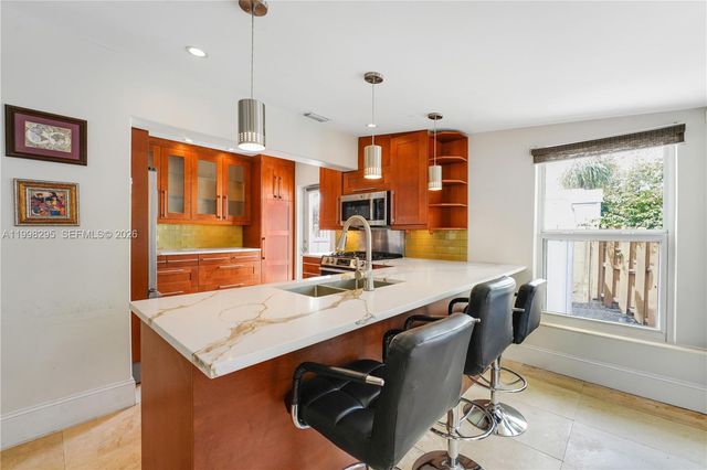 905 Mandarin Isle, Fort Lauderdale, FL 33315