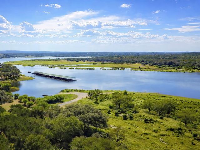 19A Ridge Harbor DR, Spicewood, TX 78669