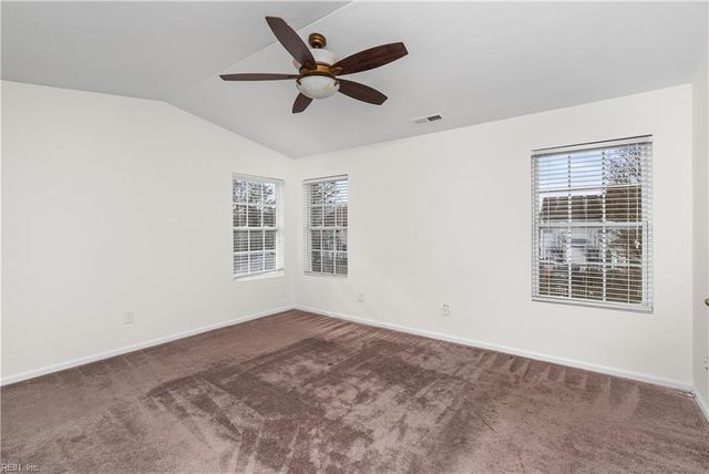 724 Charles ST, Chesapeake, VA 23320