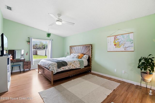 823 Lamplighter Drive NW, Palm Bay, FL 32907