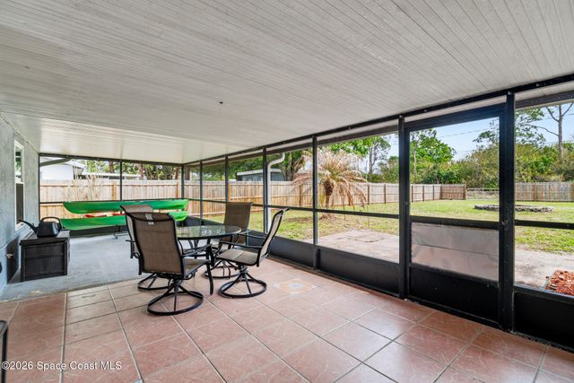 823 Lamplighter Drive NW, Palm Bay, FL 32907