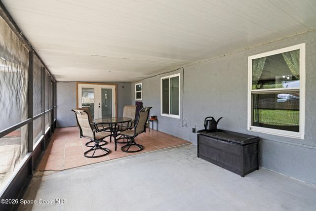 823 Lamplighter Drive NW, Palm Bay, FL 32907