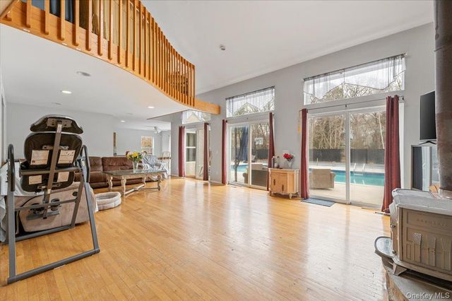 24 Wisteria Drive, Remsenburg, NY 11960