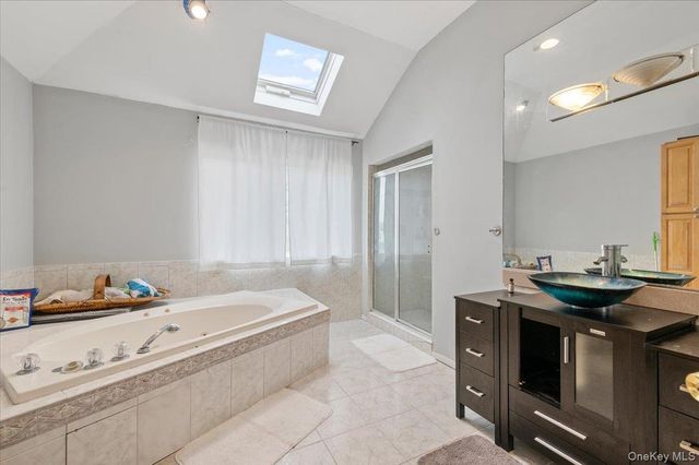 24 Wisteria Drive, Remsenburg, NY 11960