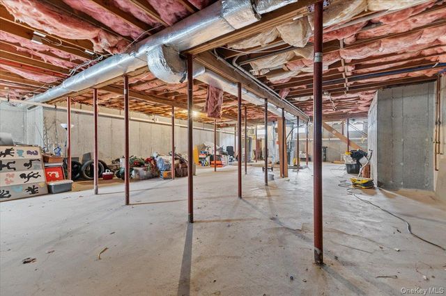 24 Wisteria Drive, Remsenburg, NY 11960