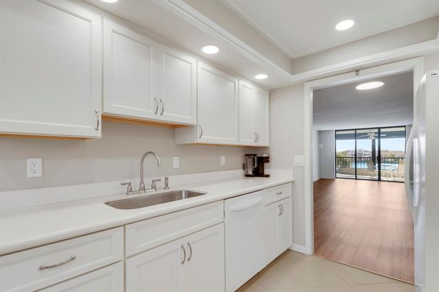 1748 Jupiter Cove Drive 417, Jupiter, FL 33469