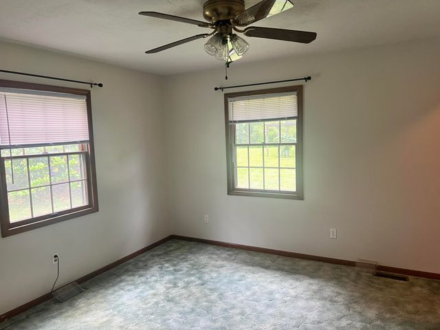 5763 E KY Hwy 90, Albany, KY 42602