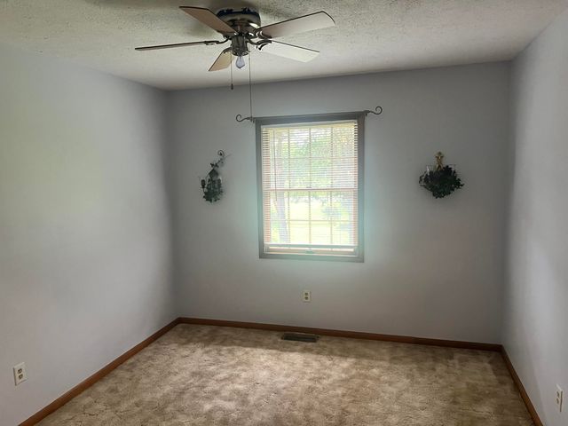 5763 E KY Hwy 90, Albany, KY 42602