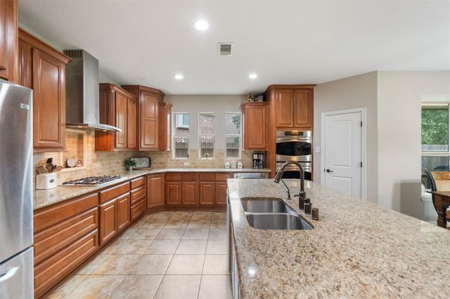 140 Brendan Woods Lane, Conroe, TX 77384