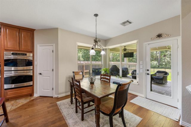 140 Brendan Woods Lane, Conroe, TX 77384