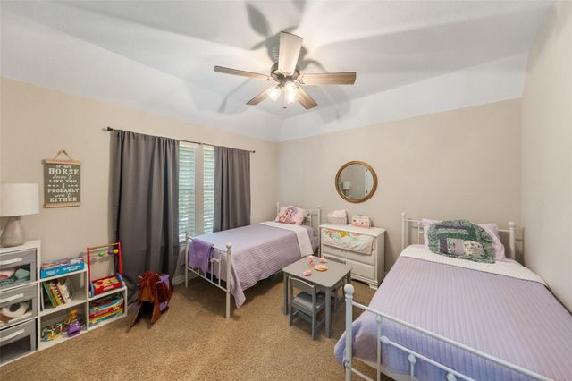140 Brendan Woods Lane, Conroe, TX 77384