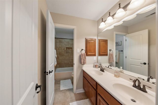 140 Brendan Woods Lane, Conroe, TX 77384