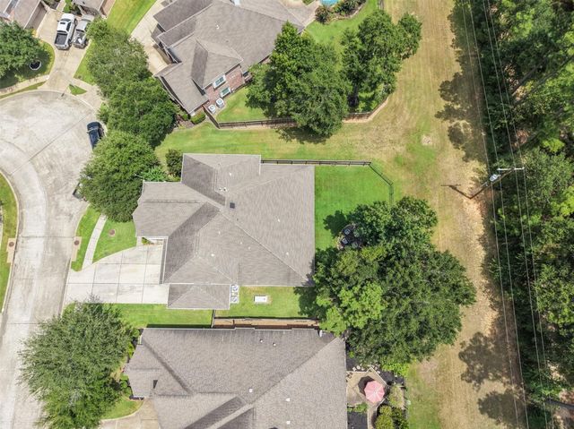 140 Brendan Woods Lane, Conroe, TX 77384