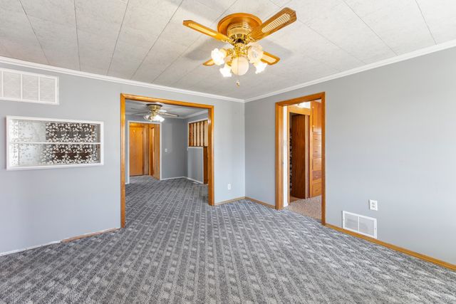 4621 S Oak Ave, Wichita, KS 67217