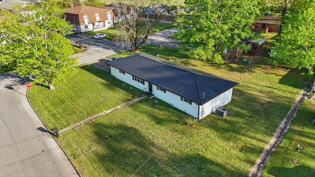 38 Phillips Drive, Fort Oglethorpe, GA 30742
